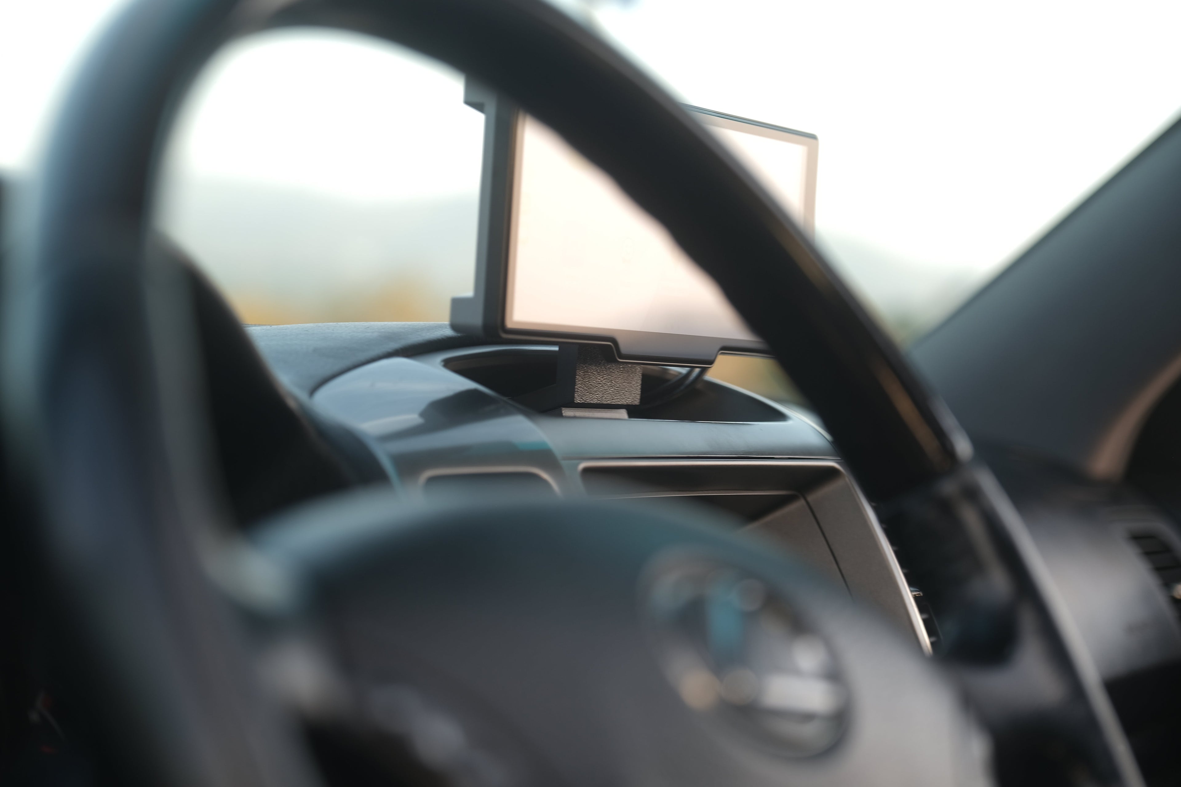 Review of IIWEY iK7 10" CarPlay Screen