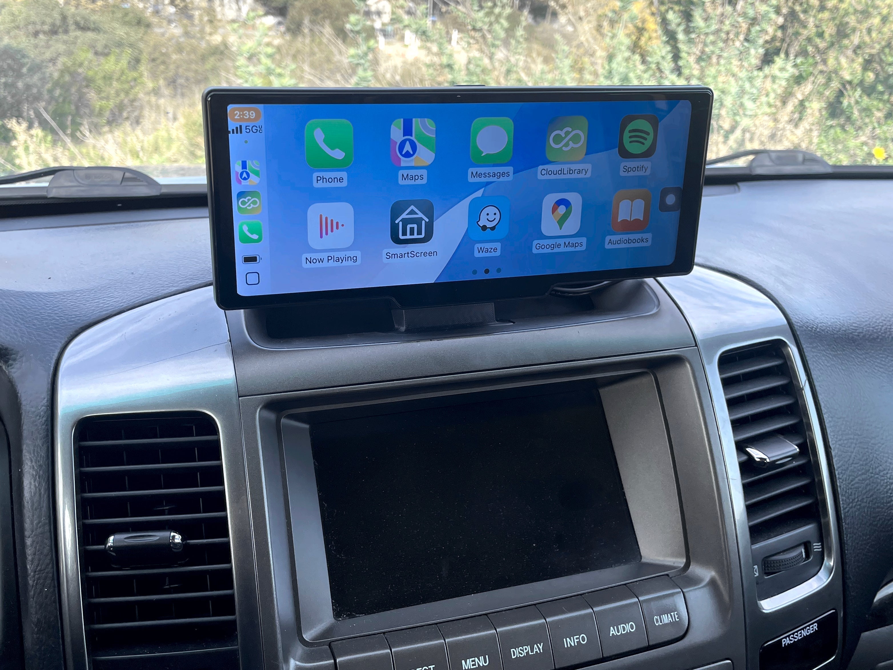 View of the Podofo CarPlay screen mounted inside the GX470