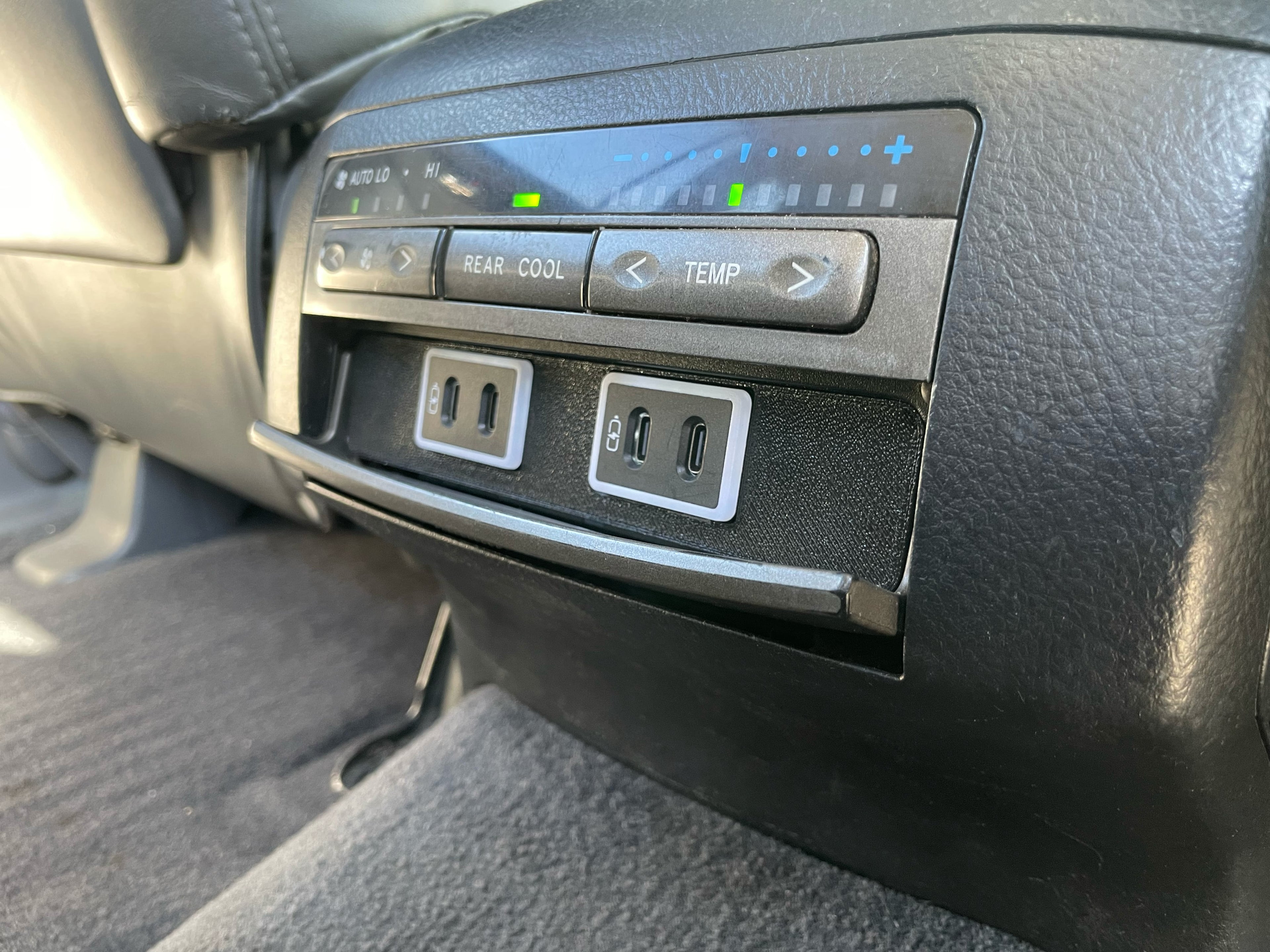 GX470 Middle Row Switch Mount